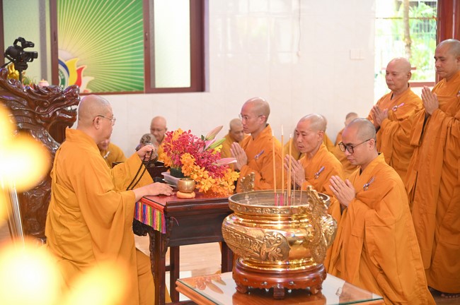 Holding Pravaranà Ceremony of the Director Board (DB) of Hoc Mon district's Vietnam Buddhist Sangha (VBS)